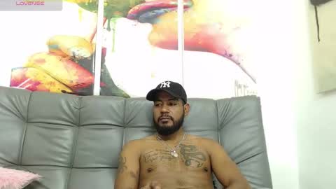 Snapshot of bladehot_ chatting on 21, 10, 2025 Richard online show from 21, 10, 2025