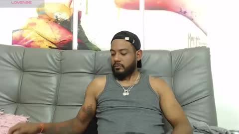 Snapshot of bladehot_ chatting on 23, 10, 2025 Richard online show from 23, 10, 2025