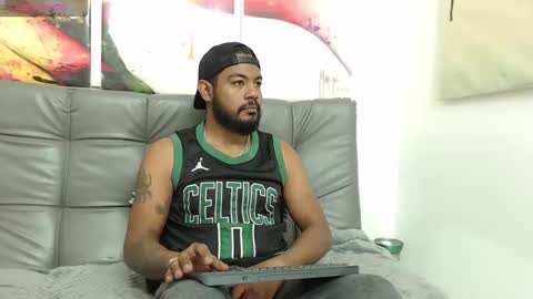 Snapshot of bladehot_ chatting on 3, 11, 2025 Richard online show from 3, 11, 2025