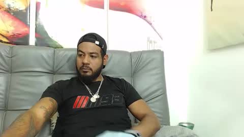 Snapshot of bladehot_ chatting on 22, 11, 2025 Richard online show from 22, 11, 2025