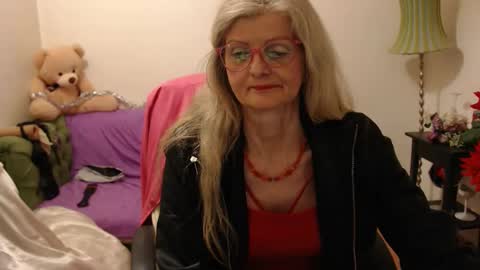 Snapshot of blairfort chatting on 3, 12, 2024 blairfort online show from 3, 12, 2024