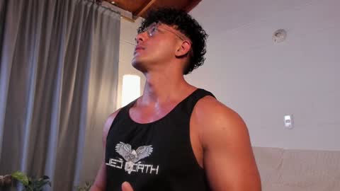 Snapshot of blake_levi chatting on 4, 12, 2024 Blake Levi Independent Model online show from 4, 12, 2024