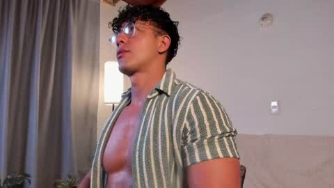 Snapshot of blake_levi chatting on 15, 12, 2024 Blake Levi Independent Model online show from 15, 12, 2024