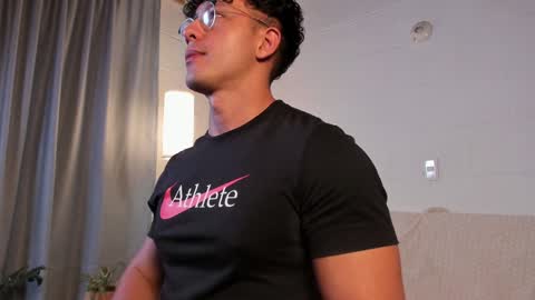 Snapshot of blake_levi chatting on 28, 12, 2024 Blake Levi Independent Model online show from 28, 12, 2024