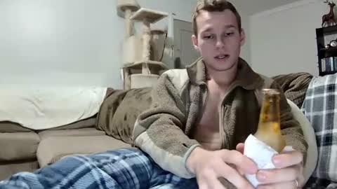 Snapshot of blakeandskylar chatting on 31, 12, 2024 BlakeAndSkylar online show from 31, 12, 2024