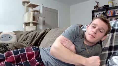 Snapshot of blakeandskylar chatting on 4, 1, 2025 BlakeAndSkylar online show from 4, 1, 2025