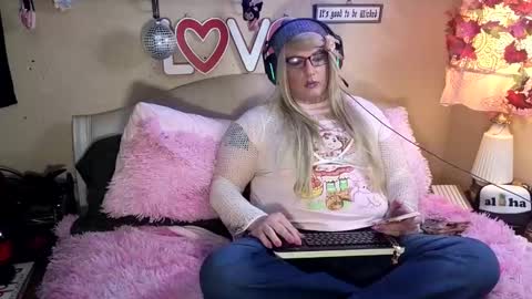 Snapshot of blakelytgirl chatting on 13, 2, 2025 Blakely Morningstar online show from 13, 2, 2025