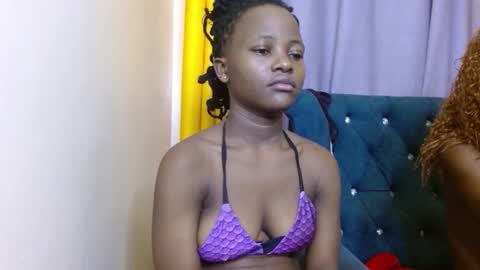 Snapshot of blaq_cherry chatting on 5, 11, 2025 cherry online show from 5, 11, 2025