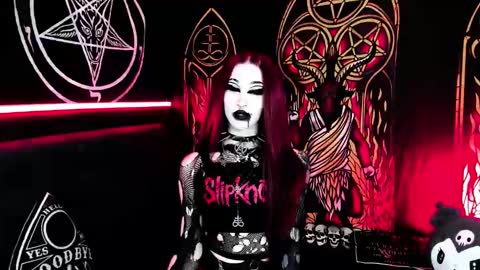   online show from 1, 11, 2025