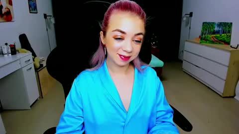 Snapshot of blinkofeyess chatting on 21, 12, 2024 Nicole online show from 21, 12, 2024