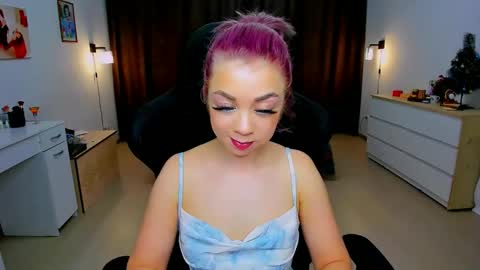 Snapshot of blinkofeyess chatting on 3, 1, 2025 Nicole online show from 3, 1, 2025