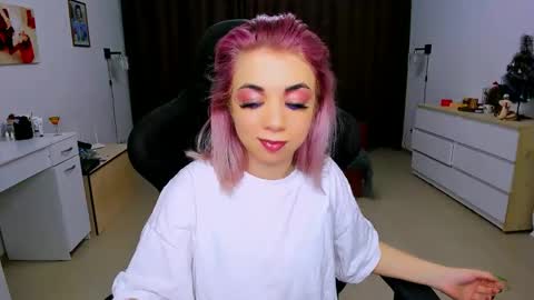 Snapshot of blinkofeyess chatting on 7, 1, 2025 Nicole online show from 7, 1, 2025