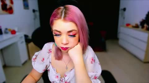 Snapshot of blinkofeyess chatting on 15, 1, 2025 Nicole online show from 15, 1, 2025