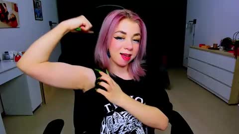 Snapshot of blinkofeyess chatting on 20, 1, 2025 Nicole online show from 20, 1, 2025