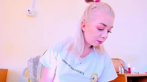 Snapshot of blinkofeyess chatting on 23, 2, 2025 Nicole online show from 23, 2, 2025