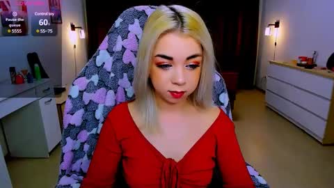 Snapshot of blinkofeyess chatting on 5, 3, 2025 Nicole online show from 5, 3, 2025