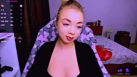 Snapshot of blinkofeyess chatting on 26, 11, 2025 Nicole online show from 26, 11, 2025