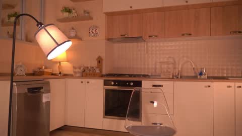 Scarlett NEXT LIVE  5AM gmt online show from 1, 3, 2026