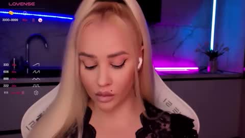 Lana online show from 13, 10, 2025