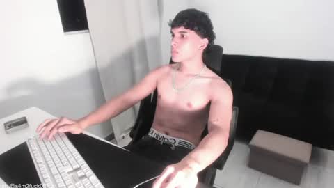 Snapshot of blonde_and_bigcock chatting on 23, 7, 2026 Blonde and Sam online show from 23, 7, 2026
