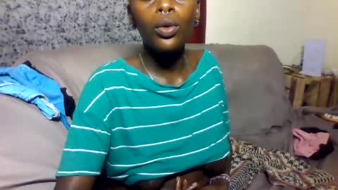 Snapshot of blonde_barby chatting on 12, 11, 2025 blonde_barby online show from 12, 11, 2025