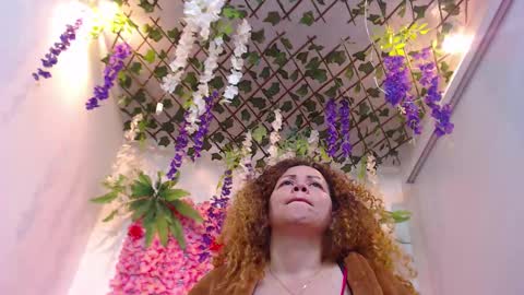 blonde_squirt_ online show from 5, 2, 2026