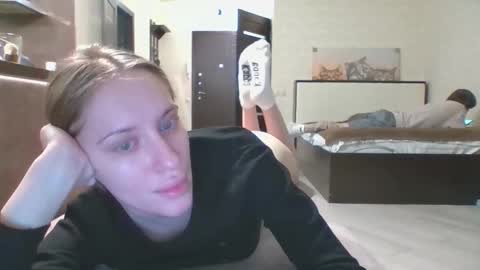 Snapshot of blondi_bondi chatting on 2, 2, 2026 Viktoriia online show from 2, 2, 2026