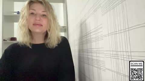 blondie_xoxoxo online show from 3, 11, 2025