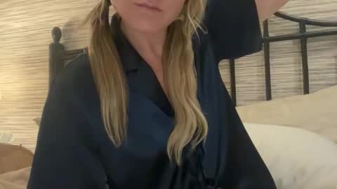 IM TRYNG online show from 24, 3, 2026