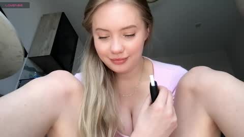 Blondy bunny online show from 27, 5, 2026