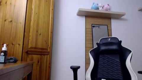 blondyelena online show from 4, 10, 2025