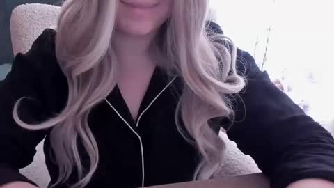 Snapshot of blondymargaret chatting on 23, 2, 2025 blondymargaret online show from 23, 2, 2025