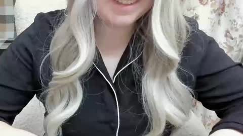 Snapshot of blondymargaret chatting on 8, 3, 2025 blondymargaret online show from 8, 3, 2025