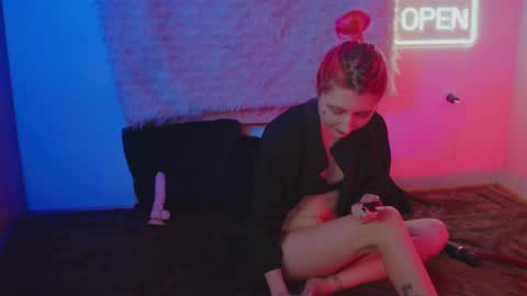 Bloom online show from 6, 2, 2026