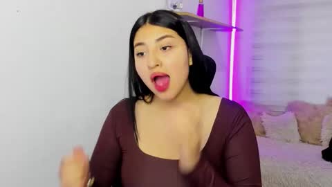 Snapshot of bloom_flower1 chatting on 4, 12, 2025 bloom_flower1 online show from 4, 12, 2025