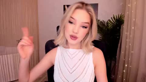 Sophia online show from 26, 2, 2025