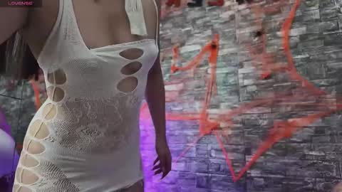 santiylola online show from 21, 10, 2025