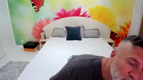 Snapshot of blowmyxxl chatting on 18, 11, 2025 Nico online show from 18, 11, 2025