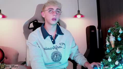 Snapshot of blue_boy_1 chatting on 2, 12, 2024 TAY online show from 2, 12, 2024