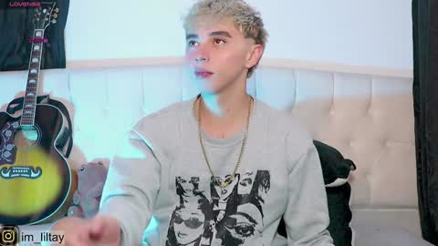 Snapshot of blue_boy_1 chatting on 5, 1, 2025 TAY online show from 5, 1, 2025