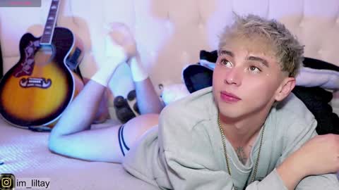 Snapshot of blue_boy_1 chatting on 5, 1, 2025 TAY online show from 5, 1, 2025