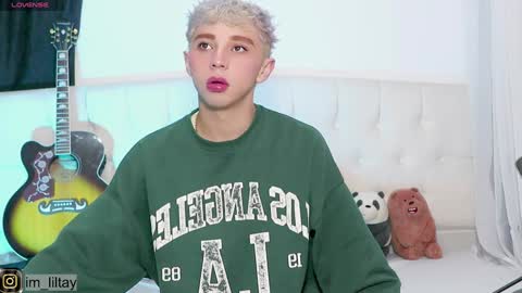 Snapshot of blue_boy_1 chatting on 11, 1, 2025 TAY online show from 11, 1, 2025