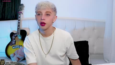 Snapshot of blue_boy_1 chatting on 12, 1, 2025 TAY online show from 12, 1, 2025