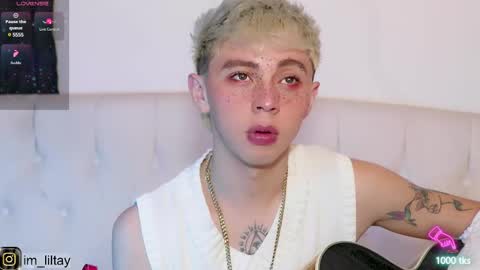 Snapshot of blue_boy_1 chatting on 27, 2, 2025 TAY online show from 27, 2, 2025