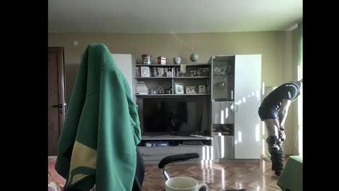 Runaway online show from 20, 1, 2025