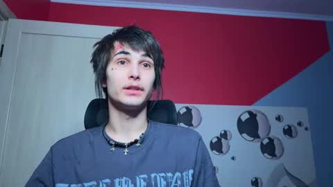 Snapshot of blue_w0rld chatting on 22, 10, 2025 SONNYVAN online show from 22, 10, 2025