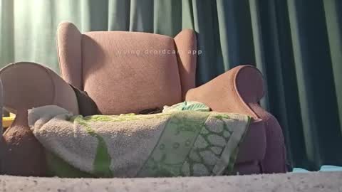 Snapshot of bluealpakka chatting on 19, 10, 2025 bluealpakka online show from 19, 10, 2025