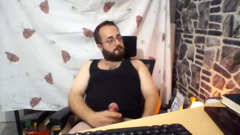 Snapshot of blueb7900 chatting on 4, 12, 2025 blueb7900 online show from 4, 12, 2025