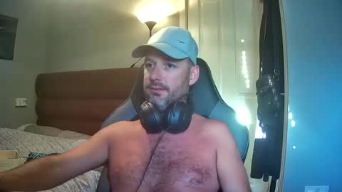 bluebirdflame1 online show from 12, 7, 2026