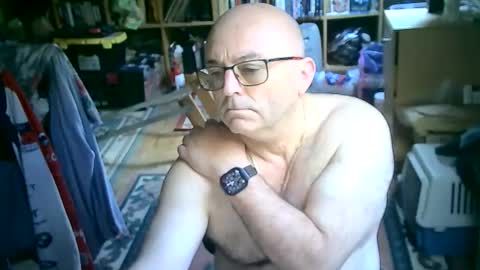 Snapshot of bluebox65 chatting on 1, 11, 2025 bluebox65 online show from 1, 11, 2025